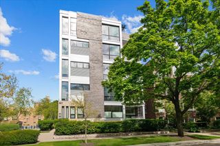 817 Hinman Avenue 4W, Evanston, IL 60202