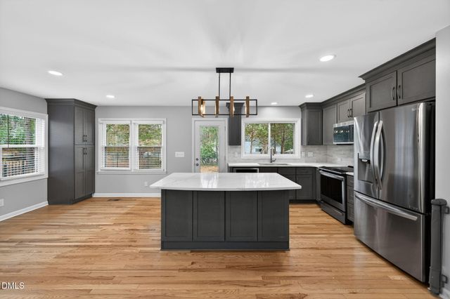 1112 Stonehedge Avenue, Durham, NC 27707