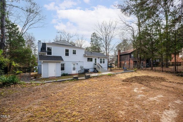 1112 Stonehedge Avenue, Durham, NC 27707