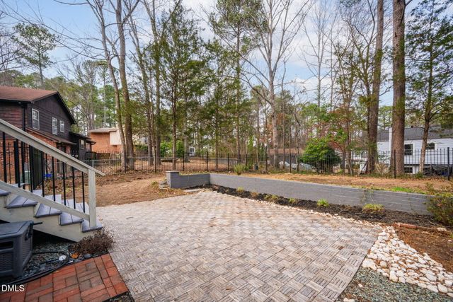 1112 Stonehedge Avenue, Durham, NC 27707