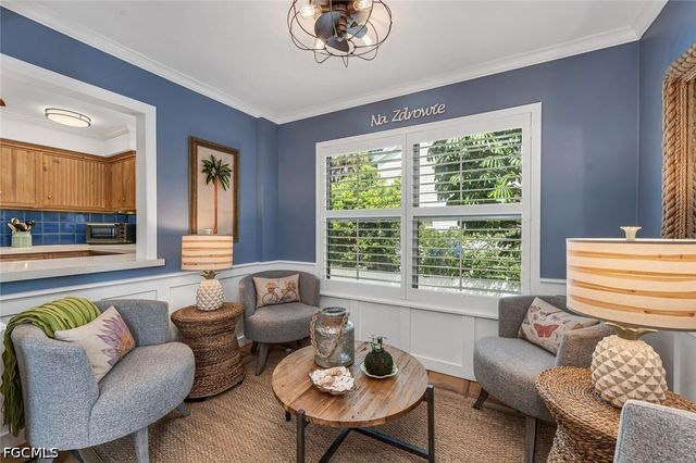 995 9th AVE S 6, Naples, FL 34102