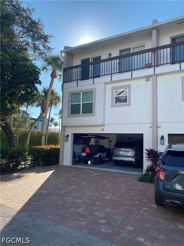 995 9th AVE S 6, Naples, FL 34102