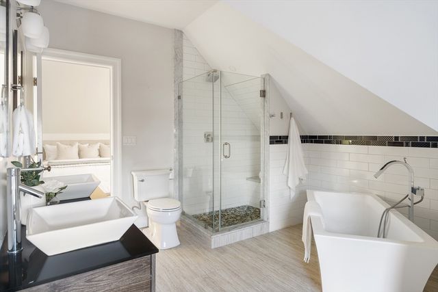 130 Newtonville Ave PH, Newton, MA 02458