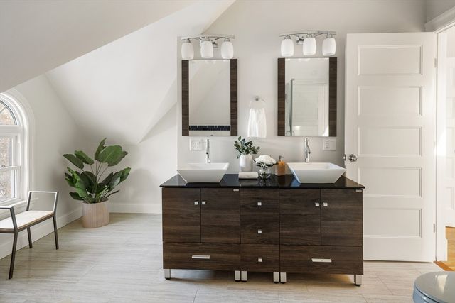 130 Newtonville Ave PH, Newton, MA 02458