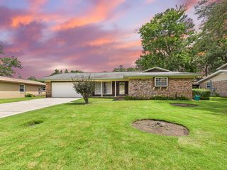 2455 Duncan Drive, Niceville, FL 32578