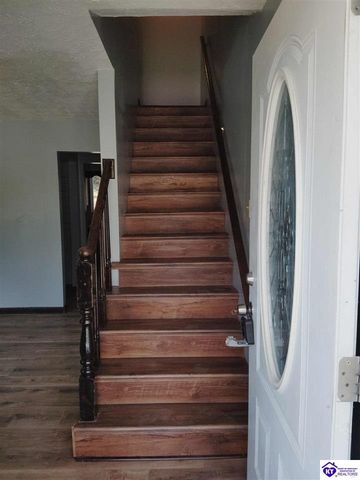 143 Mockingbird Drive, Radcliff, KY 40160