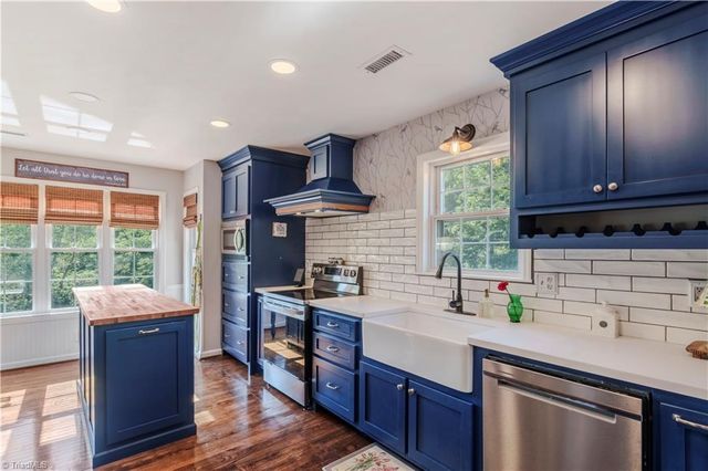 1125 Briarwood Drive, Walnut Cove, NC 27052
