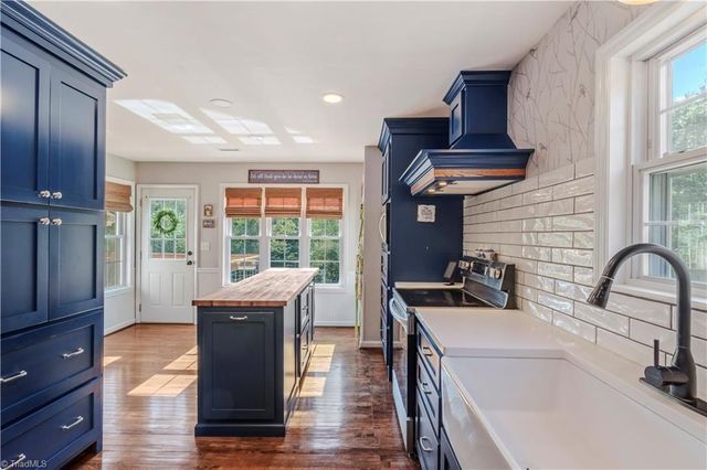 1125 Briarwood Drive, Walnut Cove, NC 27052