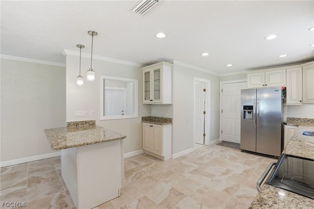 1410 Tredegar DR, Fort Myers, FL 33919