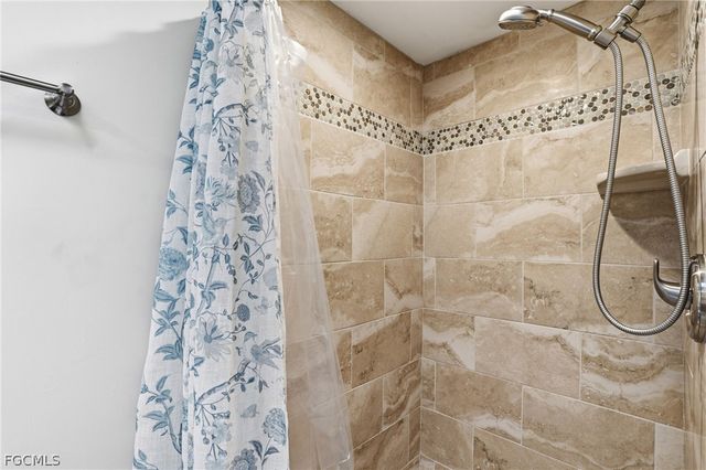 1410 Tredegar DR, Fort Myers, FL 33919