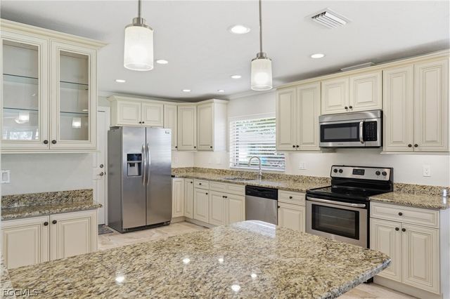 1410 Tredegar DR, Fort Myers, FL 33919