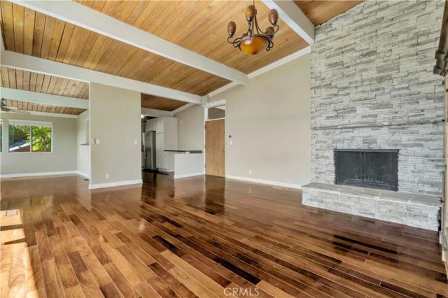 5102 Medina Road, Woodland Hills, CA 91364