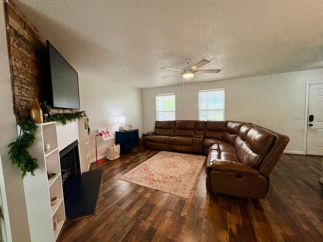201 Cedar Branch Court, Gilbert, SC 29054
