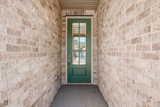 492 Triple Crown Cir, Gallatin, TN 37066