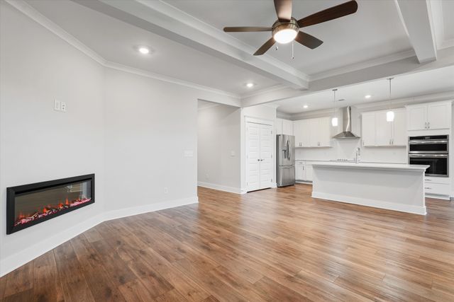 492 Triple Crown Cir, Gallatin, TN 37066