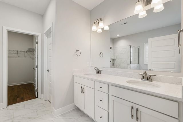 492 Triple Crown Cir, Gallatin, TN 37066