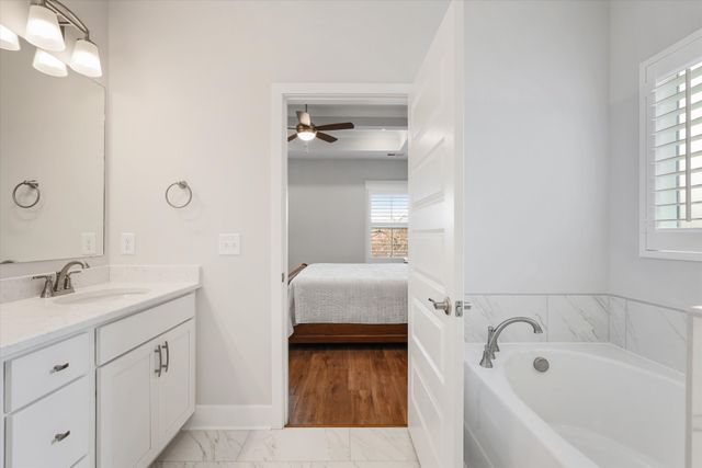 492 Triple Crown Cir, Gallatin, TN 37066