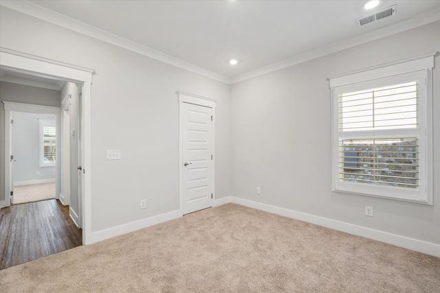 492 Triple Crown Cir, Gallatin, TN 37066