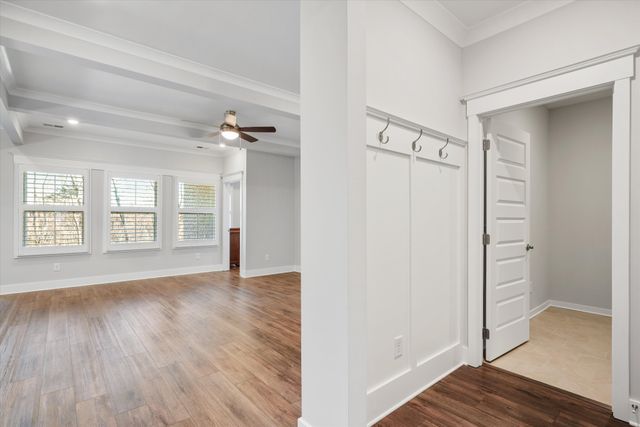 492 Triple Crown Cir, Gallatin, TN 37066