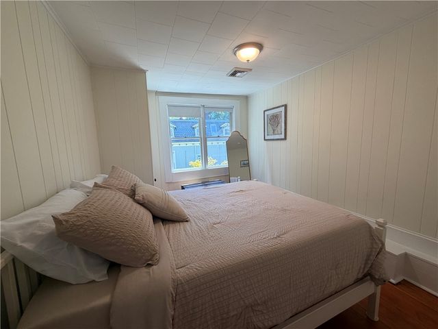 44 Everett Street 3, Newport, RI 02840