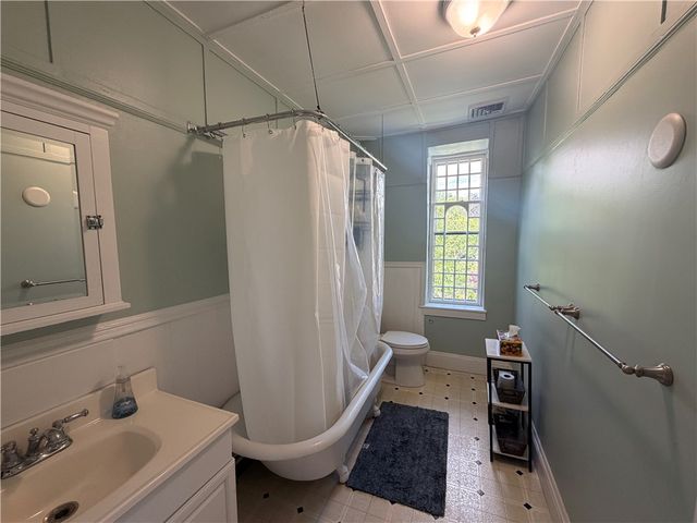 44 Everett Street 3, Newport, RI 02840