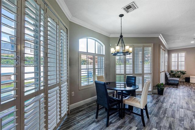 15941 NW 83rd Ave, Miami Lakes, FL 33016