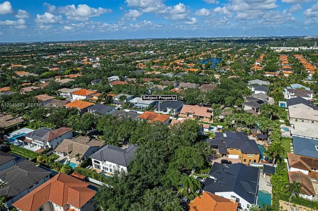 15941 NW 83rd Ave, Miami Lakes, FL 33016