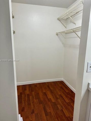 706 NW 108 TE, Pembroke Pines, FL 33026