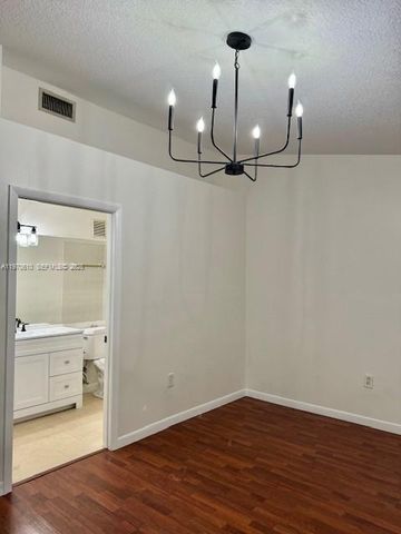 706 NW 108 TE, Pembroke Pines, FL 33026