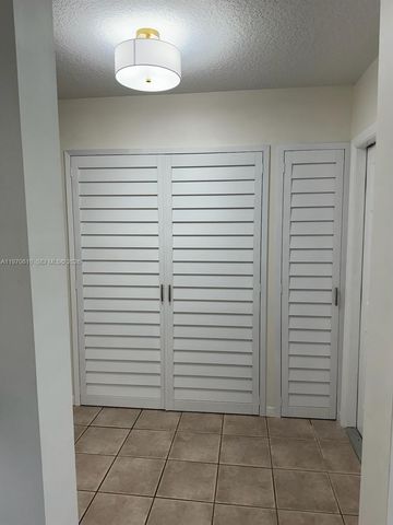 706 NW 108 TE, Pembroke Pines, FL 33026