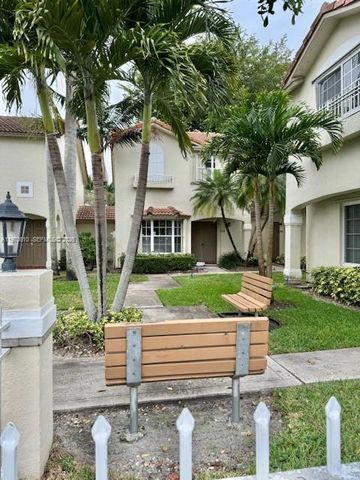 706 NW 108 TE, Pembroke Pines, FL 33026