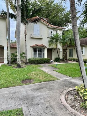 706 NW 108 TE, Pembroke Pines, FL 33026
