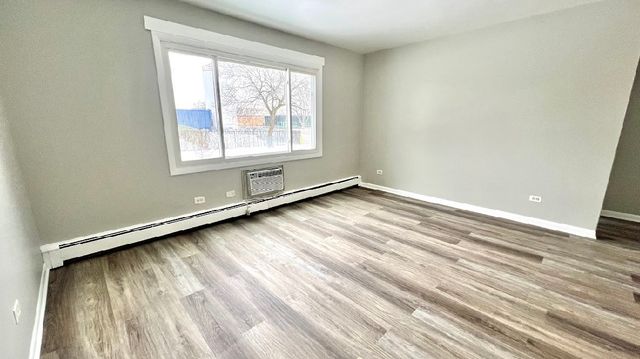 1355 Abbott Drive 3, Elgin, IL 60123