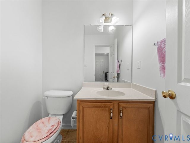 7766 Nathan Ln, North Chesterfield, VA 23235