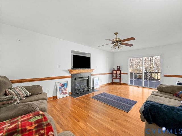 7766 Nathan Ln, North Chesterfield, VA 23235