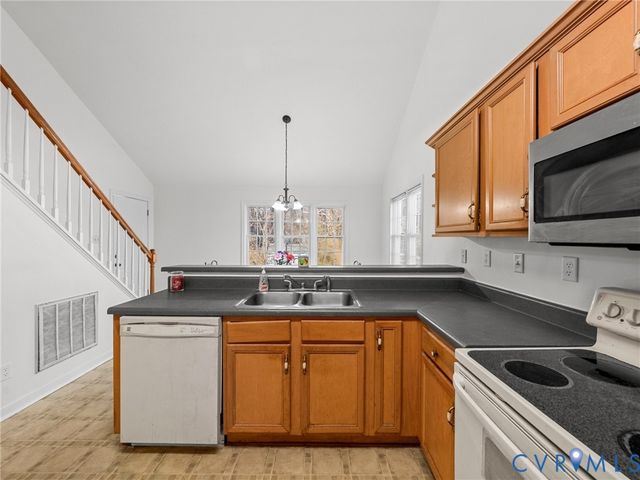 7766 Nathan Ln, North Chesterfield, VA 23235