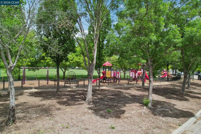 3240 Maguire Way 127, Dublin, CA 94568