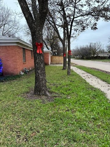 3200 WESLEY, Fort Worth, TX 76111
