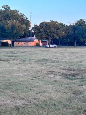 3200 WESLEY, Fort Worth, TX 76111