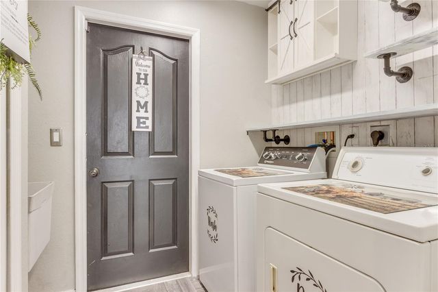 2749 MAXIMO ROAD, North Port, FL 34286