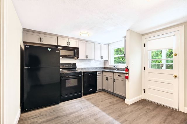 2 Charles St 5, Randolph, MA 02368