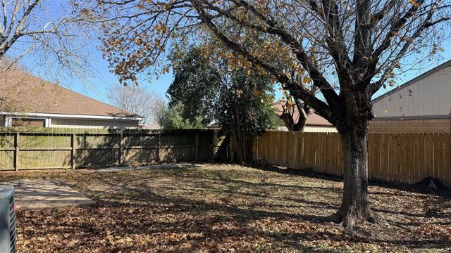 10810 Kirkbend Drive, Houston, TX 77089