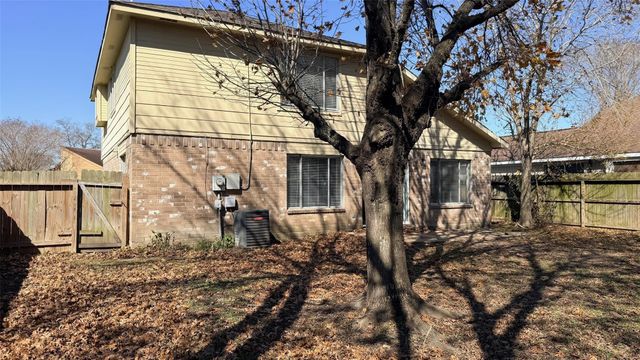 10810 Kirkbend Drive, Houston, TX 77089