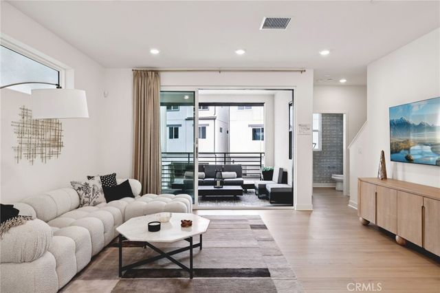 1692 Constellation Drive, San Pedro, CA 90732
