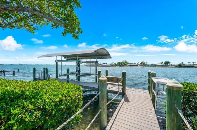 1600 NEW POINT COMFORT ROAD, Englewood, FL 34223