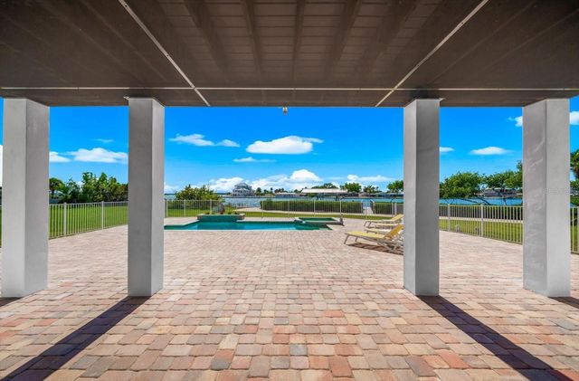 1600 NEW POINT COMFORT ROAD, Englewood, FL 34223