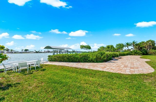 1600 NEW POINT COMFORT ROAD, Englewood, FL 34223