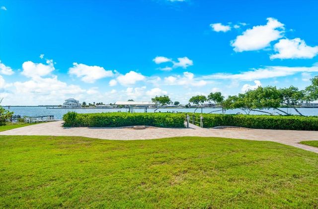 1600 NEW POINT COMFORT ROAD, Englewood, FL 34223