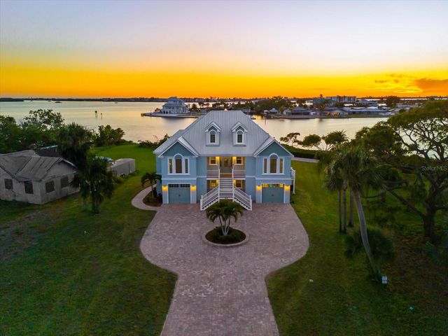 1600 NEW POINT COMFORT ROAD, Englewood, FL 34223