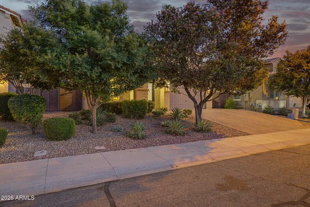 2707 E DANIEL Drive, Gilbert, AZ 85298
